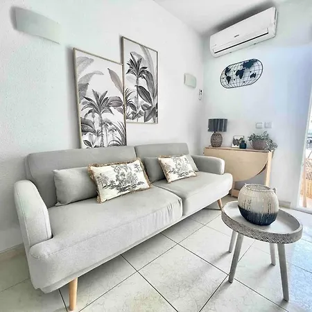 Arenal Paola Sea Views Apartment *
