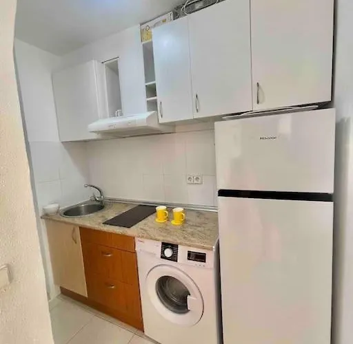 Arenal Paola Sea Views * カルプ